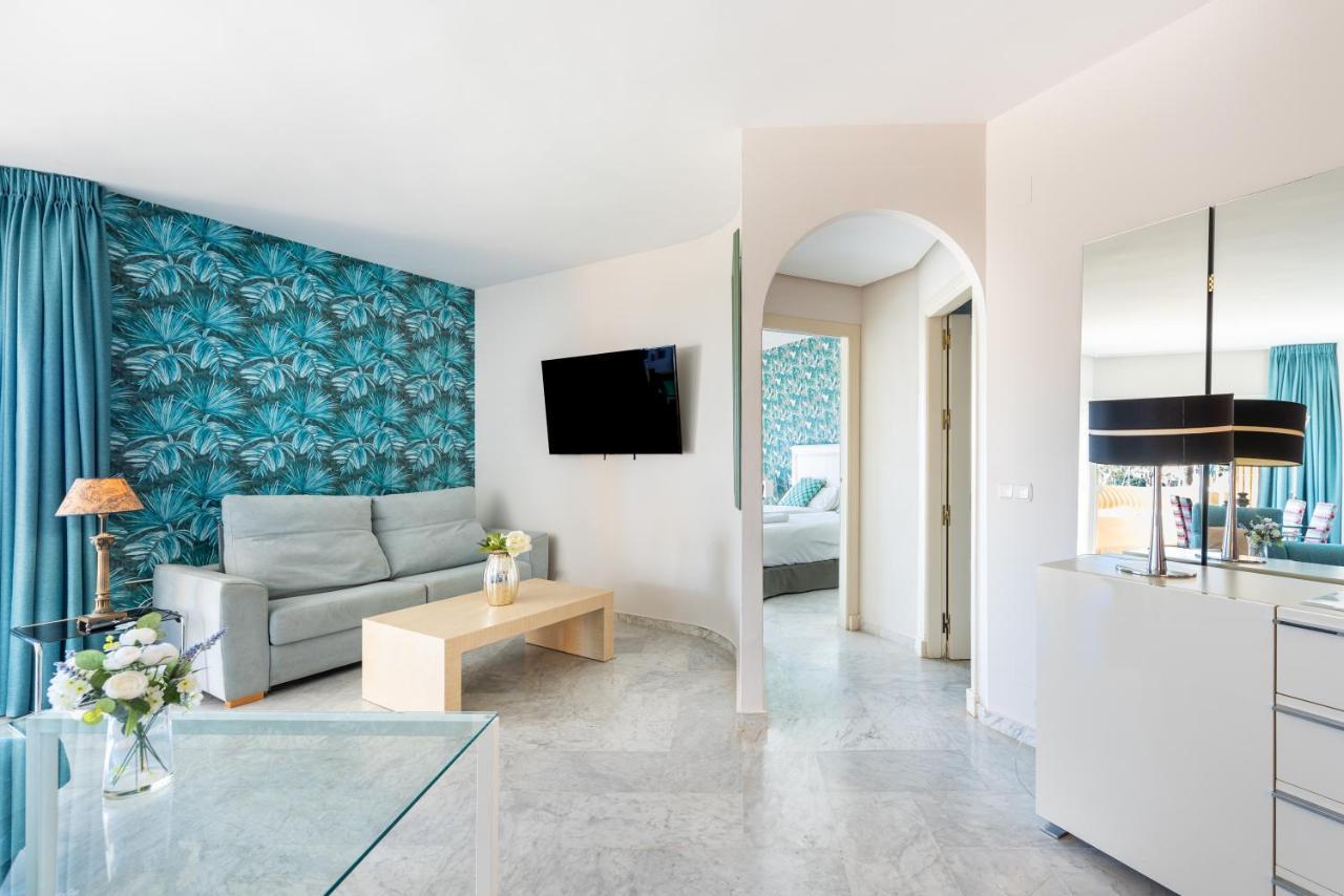 Wintowinrentals Luxury And Sea View Inside Puerto Marina Benalmadena Exterior photo
